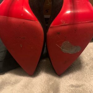 Great condition pre-loved So Kate Christian Louboutin black suede 39.5